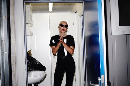 2018 - loreenofficial_250380191374671770378975568706080319471616n1_2824029.jpg