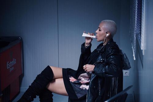 2018 - loreenofficial_250380191374671770378975568706080319471616n1_2829929.jpg