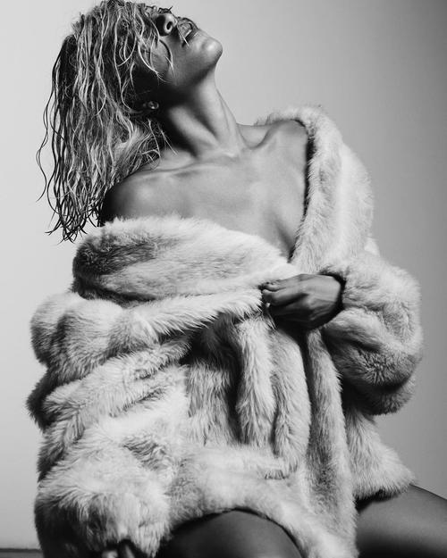 2019 - loreenofficial_250380191374671770378975568706080319471616n1_2815429.jpg