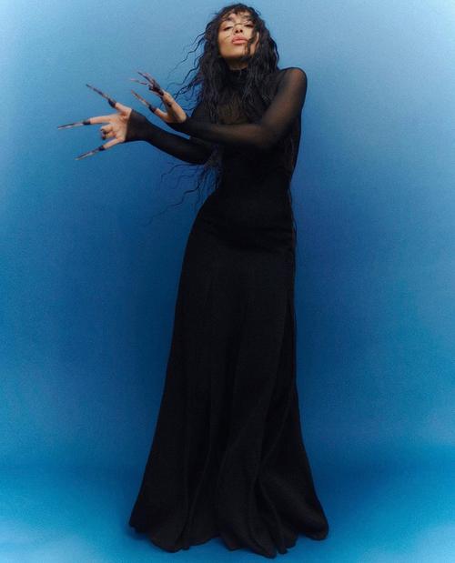 2023 - instagram_2810729.jpg