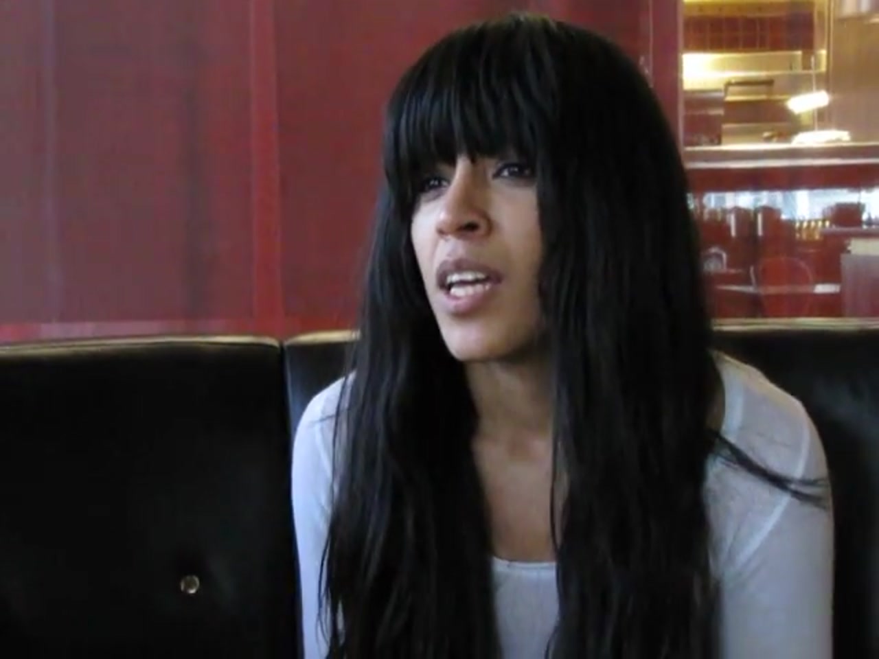 Esckaz Talks To Loreen (sweden At Eurovision 2012) thumbnail