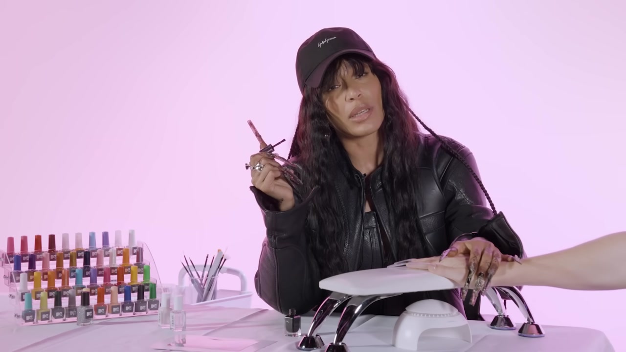 Can Loreen Recreate Her Eurovision Nails - Celebrity Nail Salon thumbnail