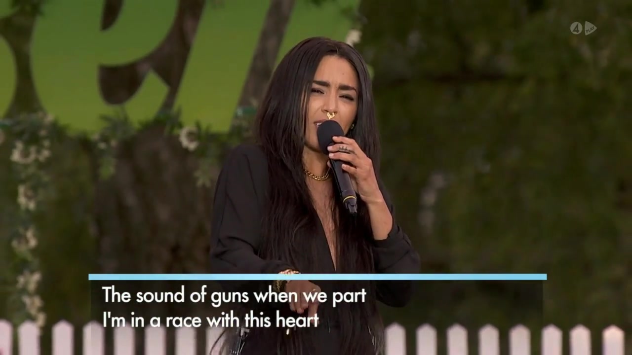 Loreen - Paper Light (allsang På Grensen, 22.07.2015) thumbnail